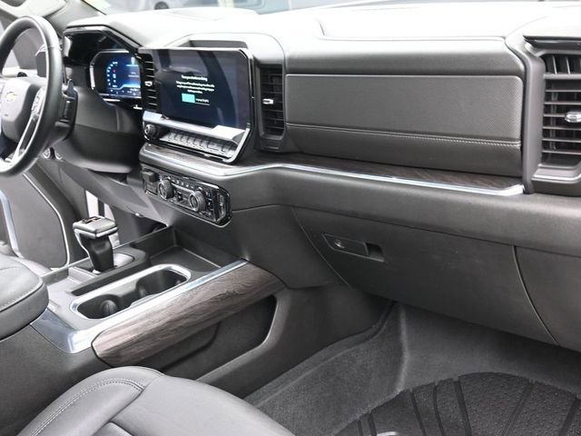 Used 2023 Chevrolet Silverado 1500 LTZ w/ LTZ Premium Package AWD/4WD image 28