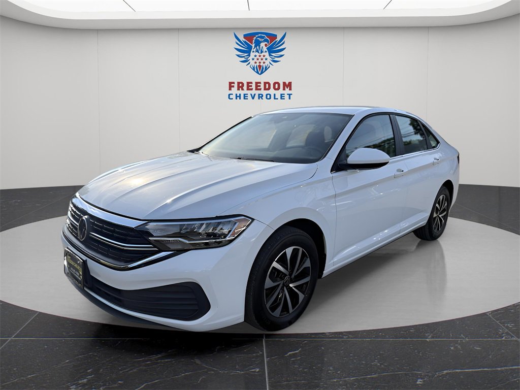 Used 2024 Volkswagen Jetta S image 1