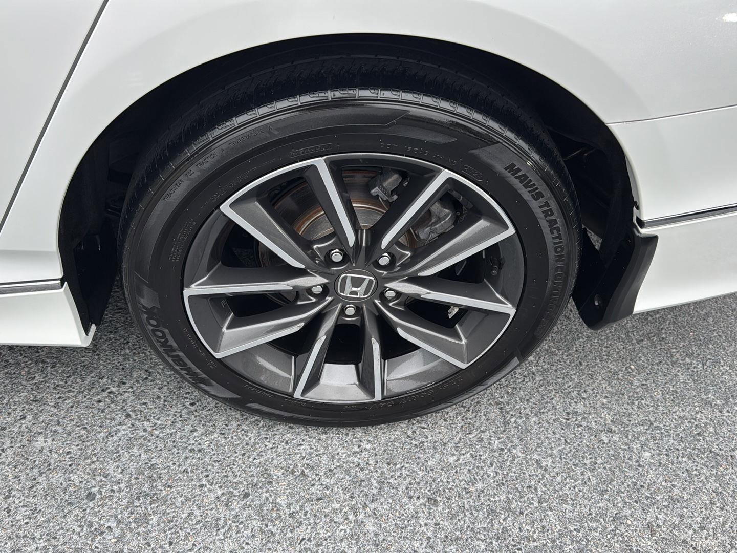 Used 2021 Honda Accord EX-L image 35