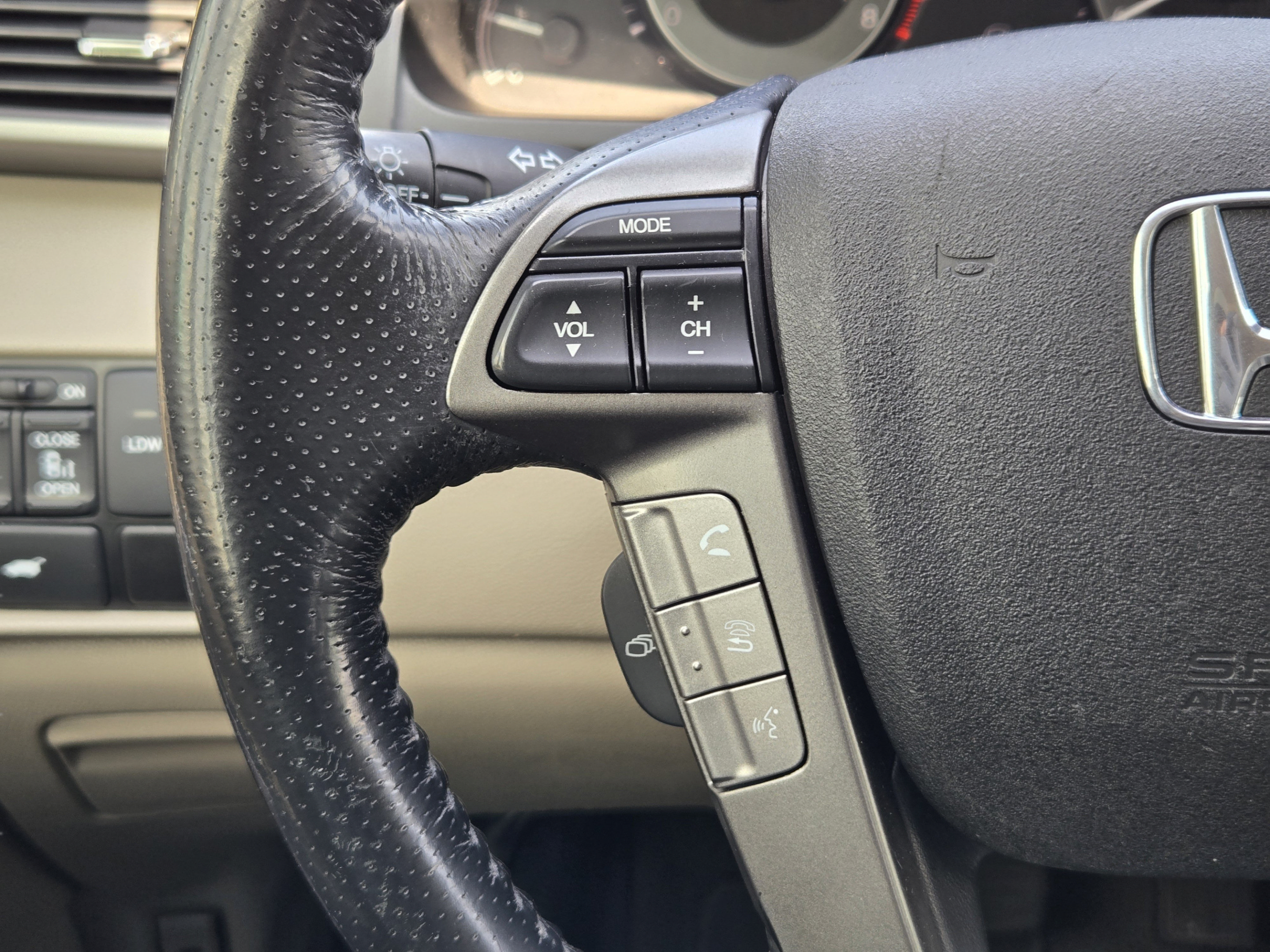 Used 2017 Honda Odyssey EX-L image 24