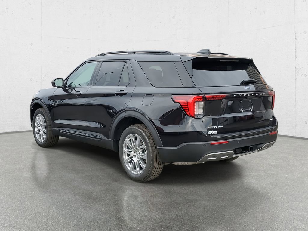 New 2026 Ford Explorer Active w/ Active Comfort Package image 5