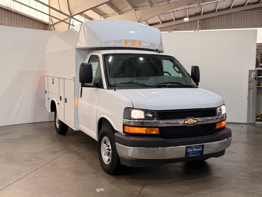 New 2025 Chevrolet Express 3500 w/ Power Convenience Package RWD image 8