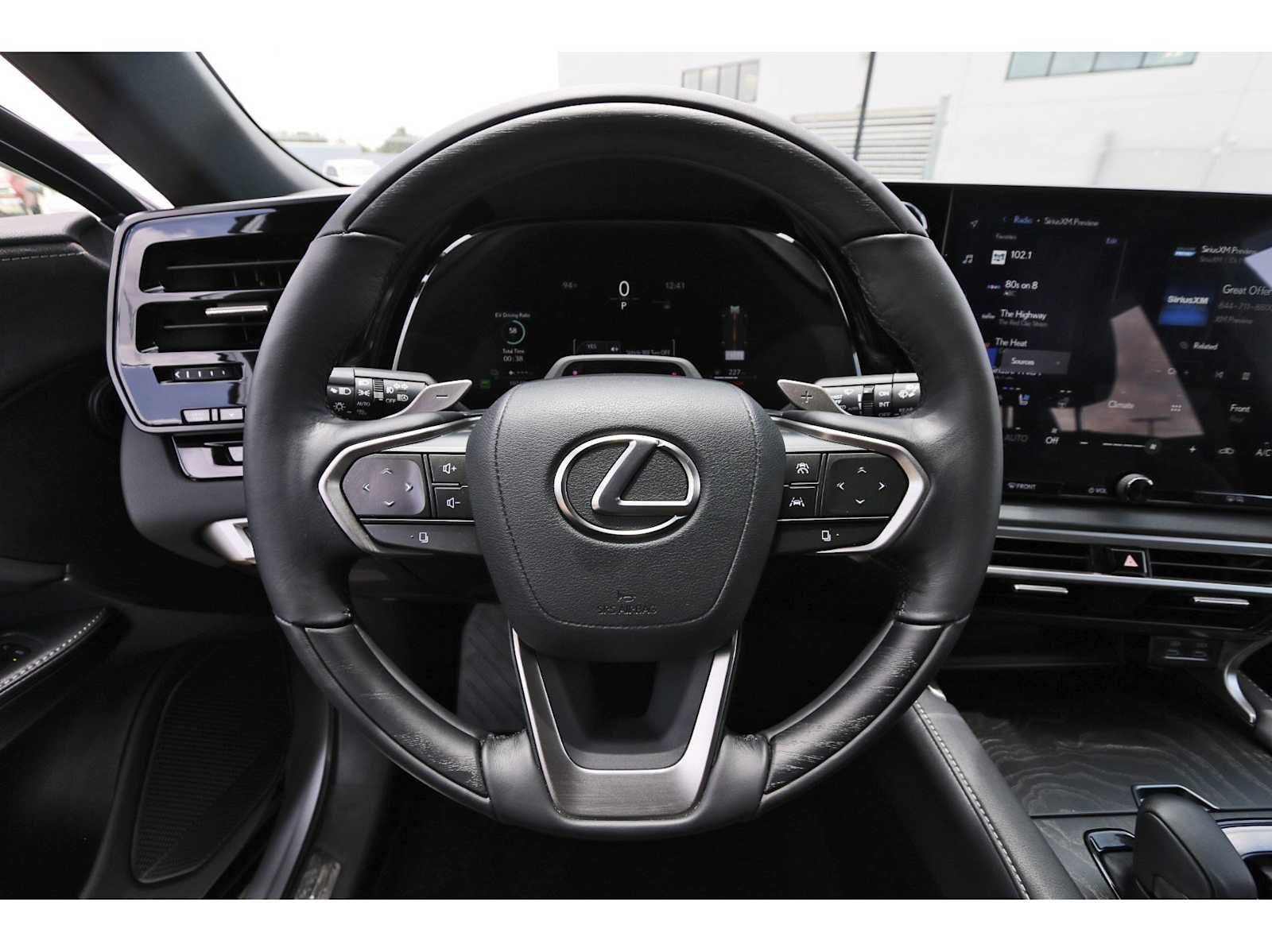 Used 2025 Lexus RX 450h AWD w/ Luxury Package image 13
