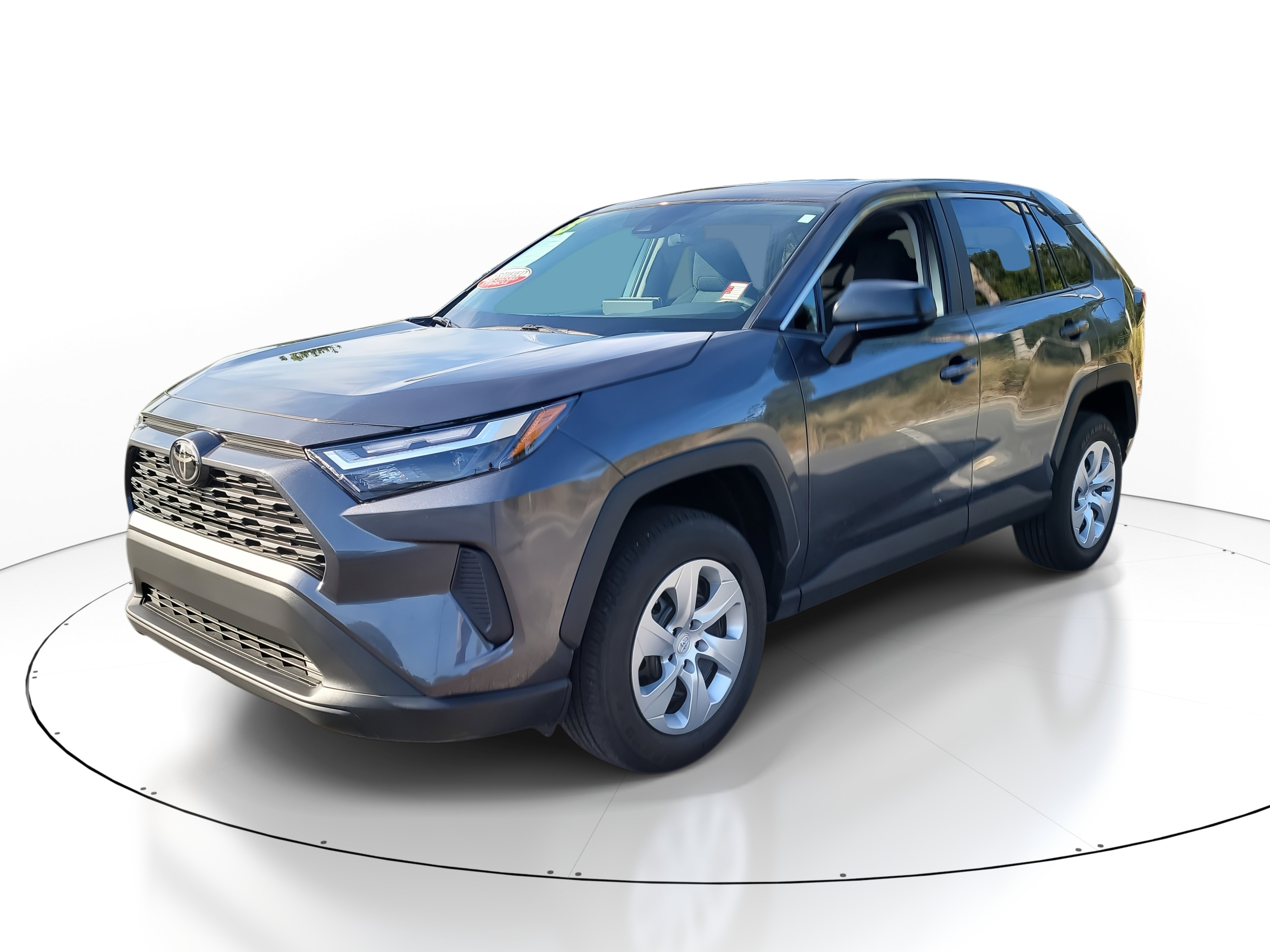 Used 2023 Toyota RAV4 LE image 3