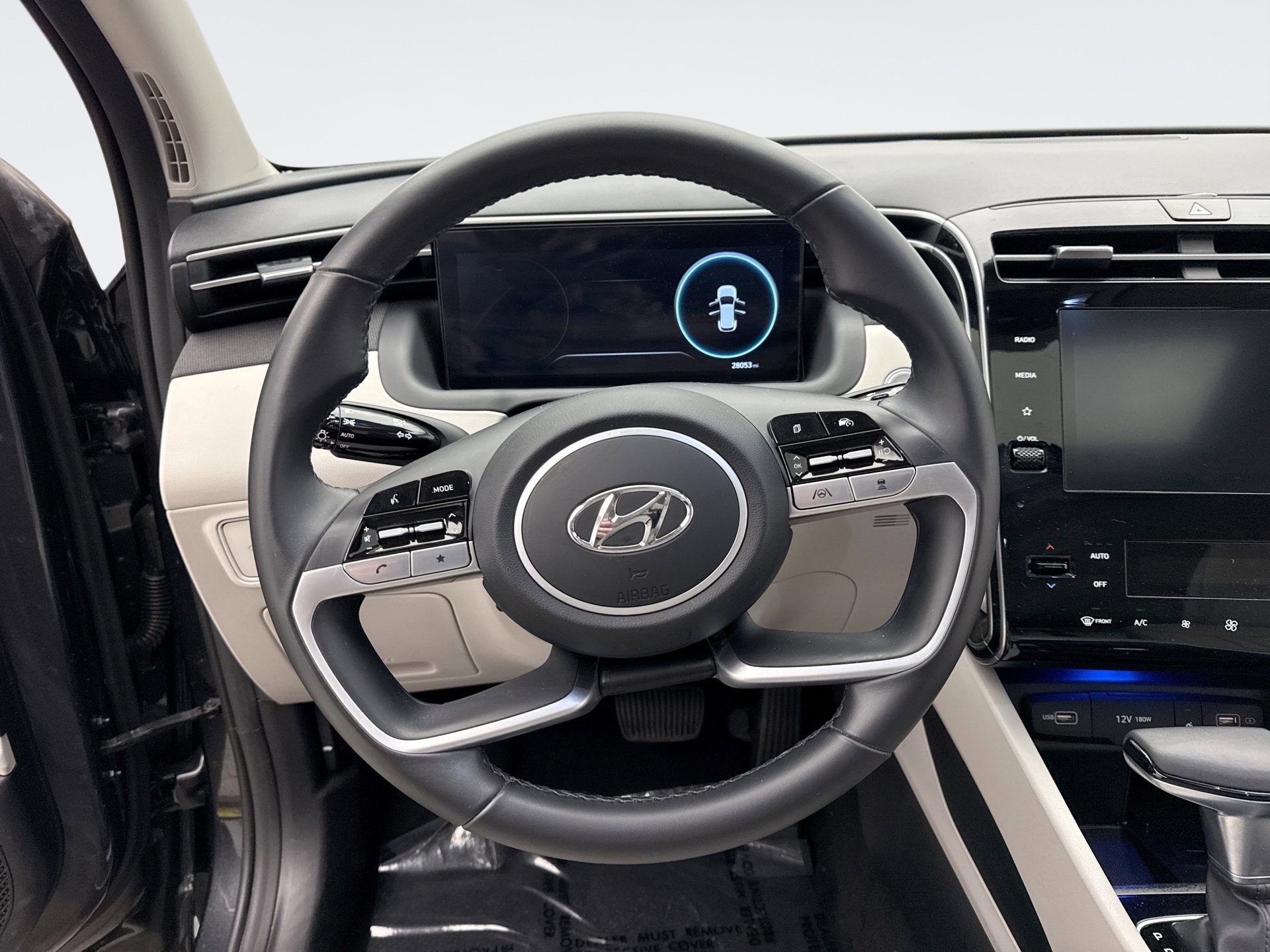 Used 2023 Hyundai Tucson SEL w/ Convenience Package image 12