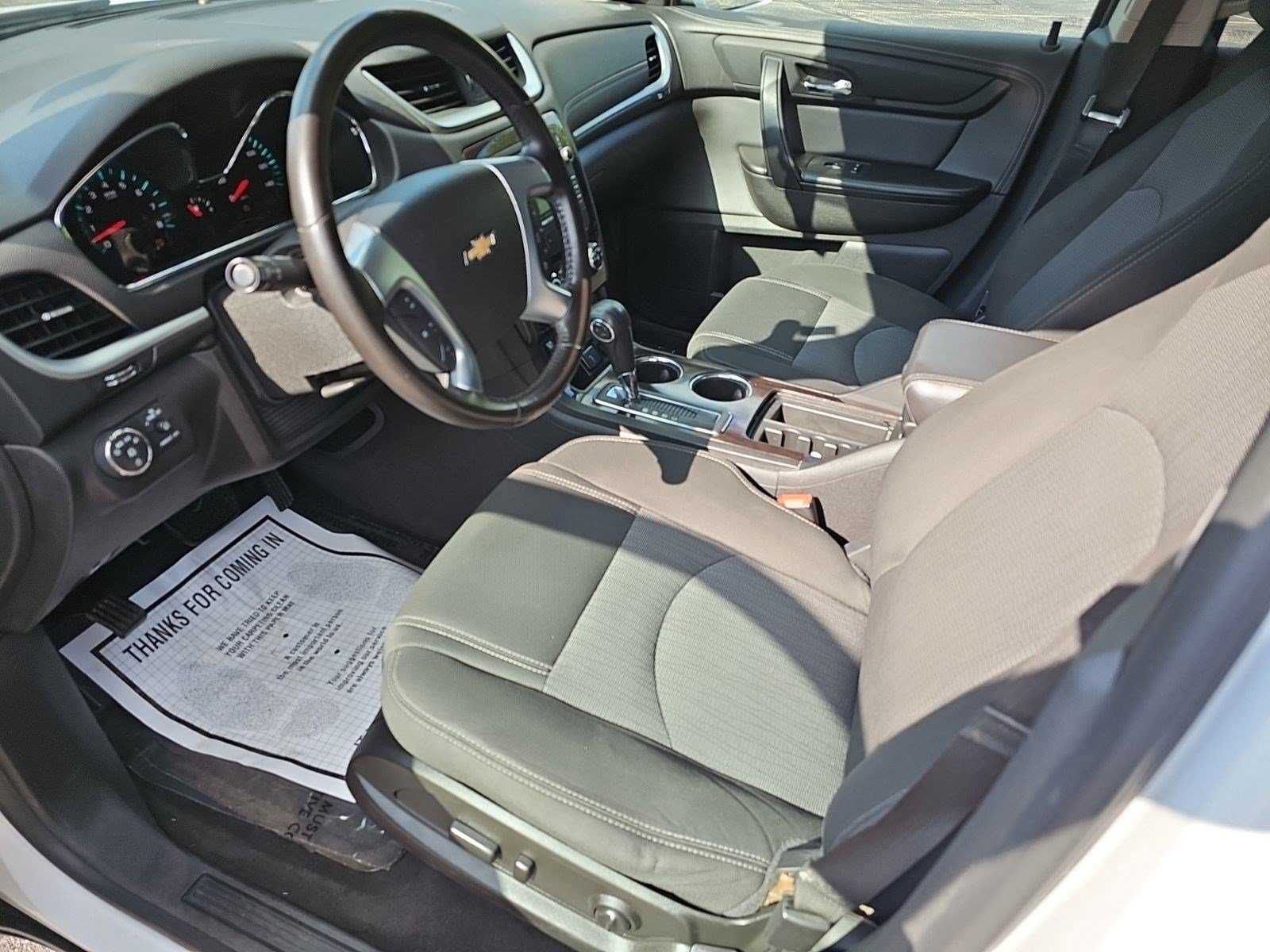 Used 2017 Chevrolet Traverse LT w/ Style and Technology Package AWD/4WD image 19