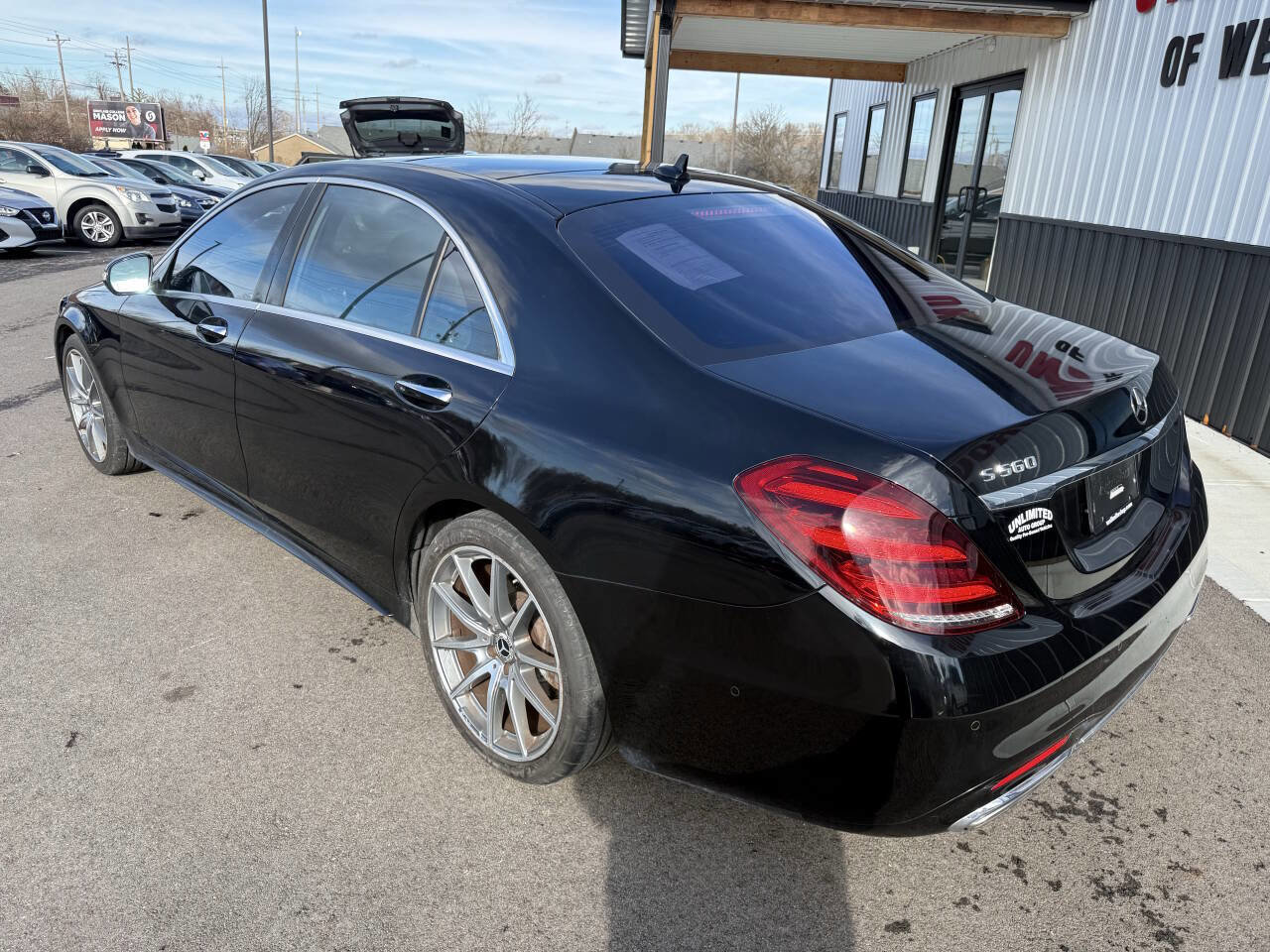 Used 2018 Mercedes-Benz S 560 Sedan image 11