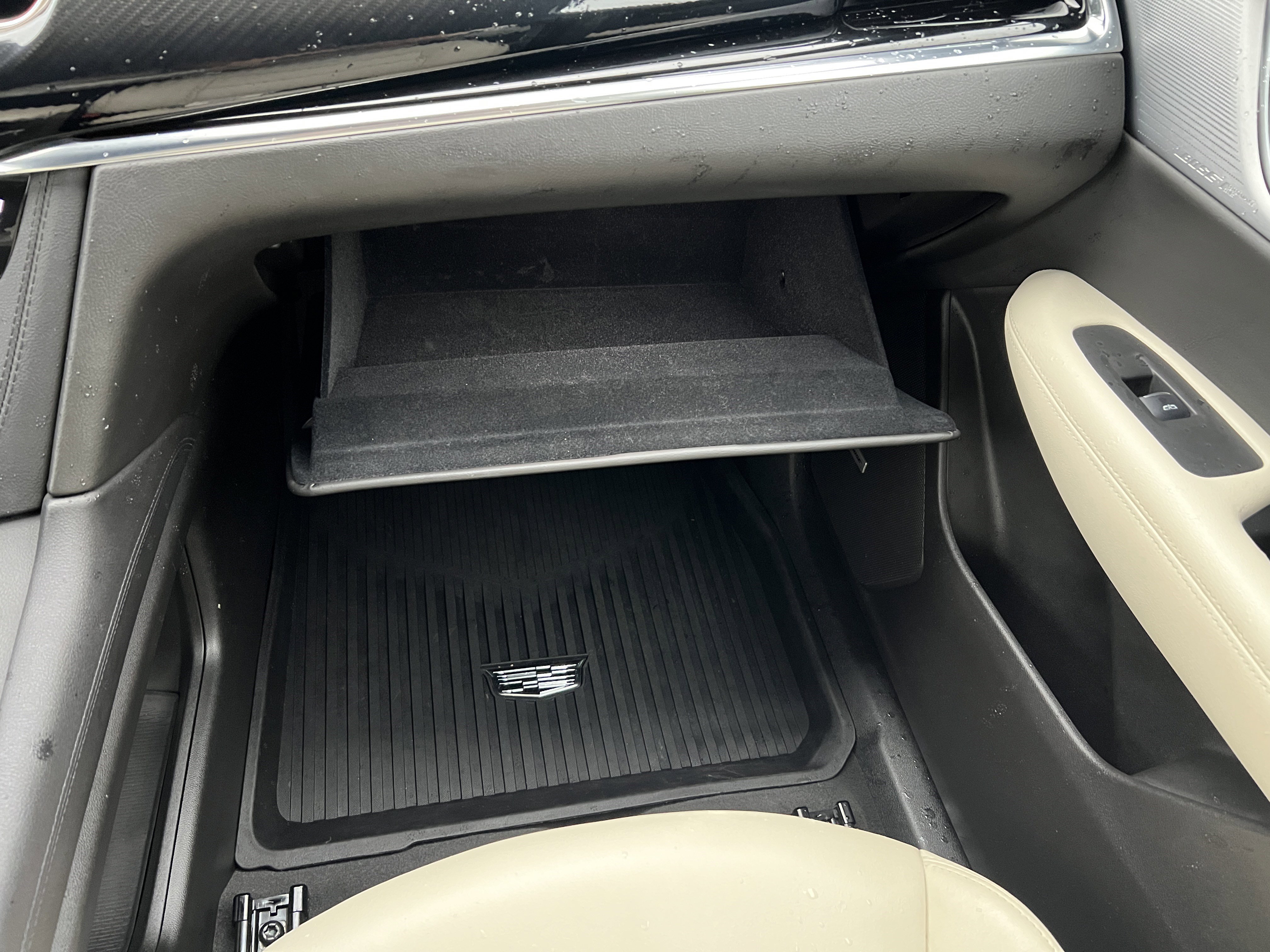 Used 2023 Cadillac XT6 Sport w/ Technology Package image 40