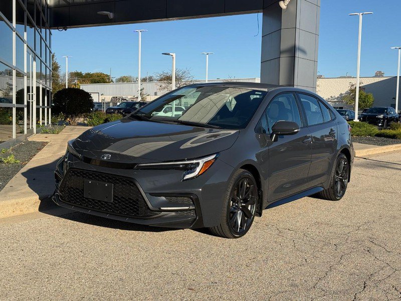 Used 2024 Toyota Corolla SE w/ SE Convenience Package FWD image 7