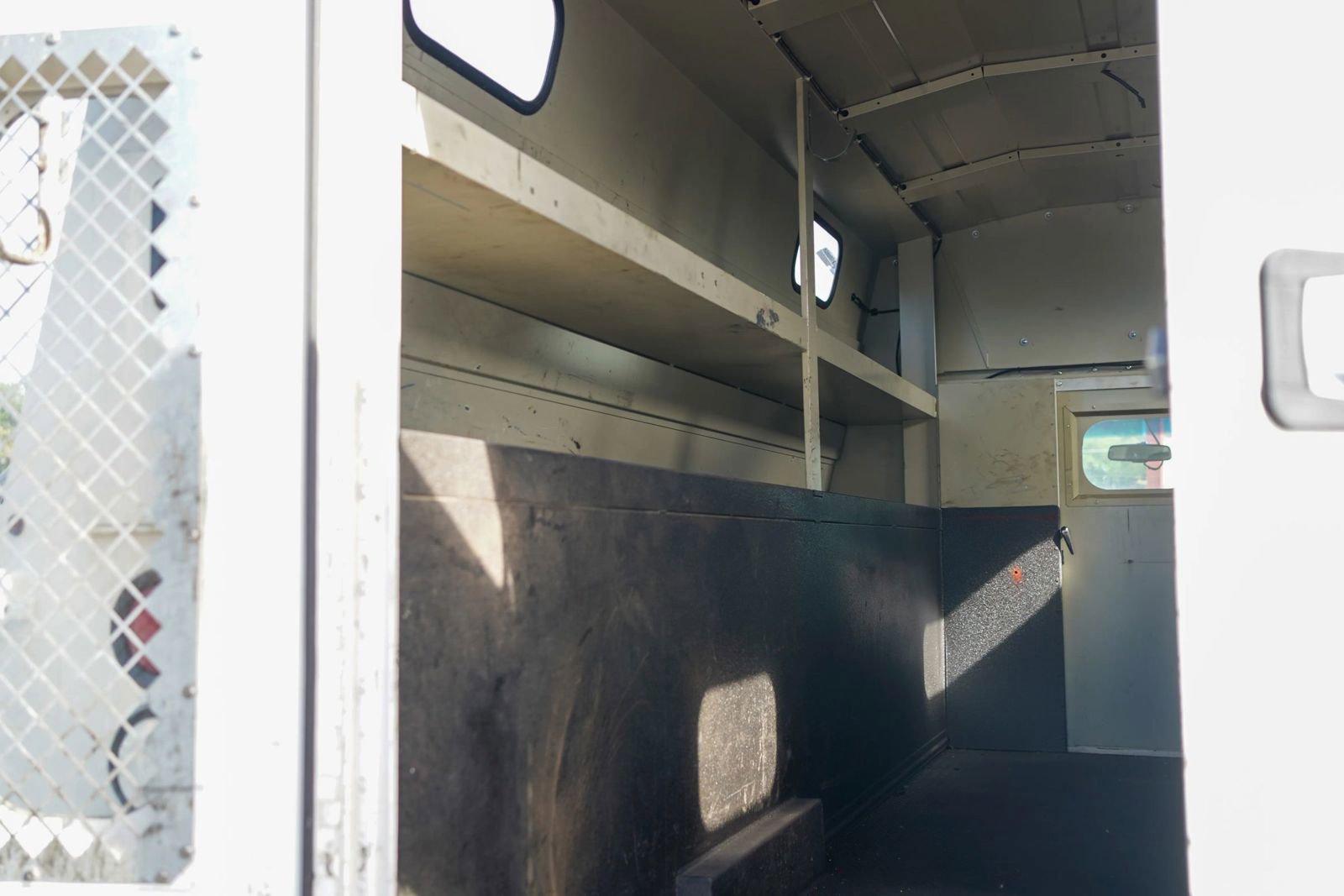 Used 2016 Ford E-450 and Econoline 450 Super Duty w/ Power Windows & Locks Group RWD image 14