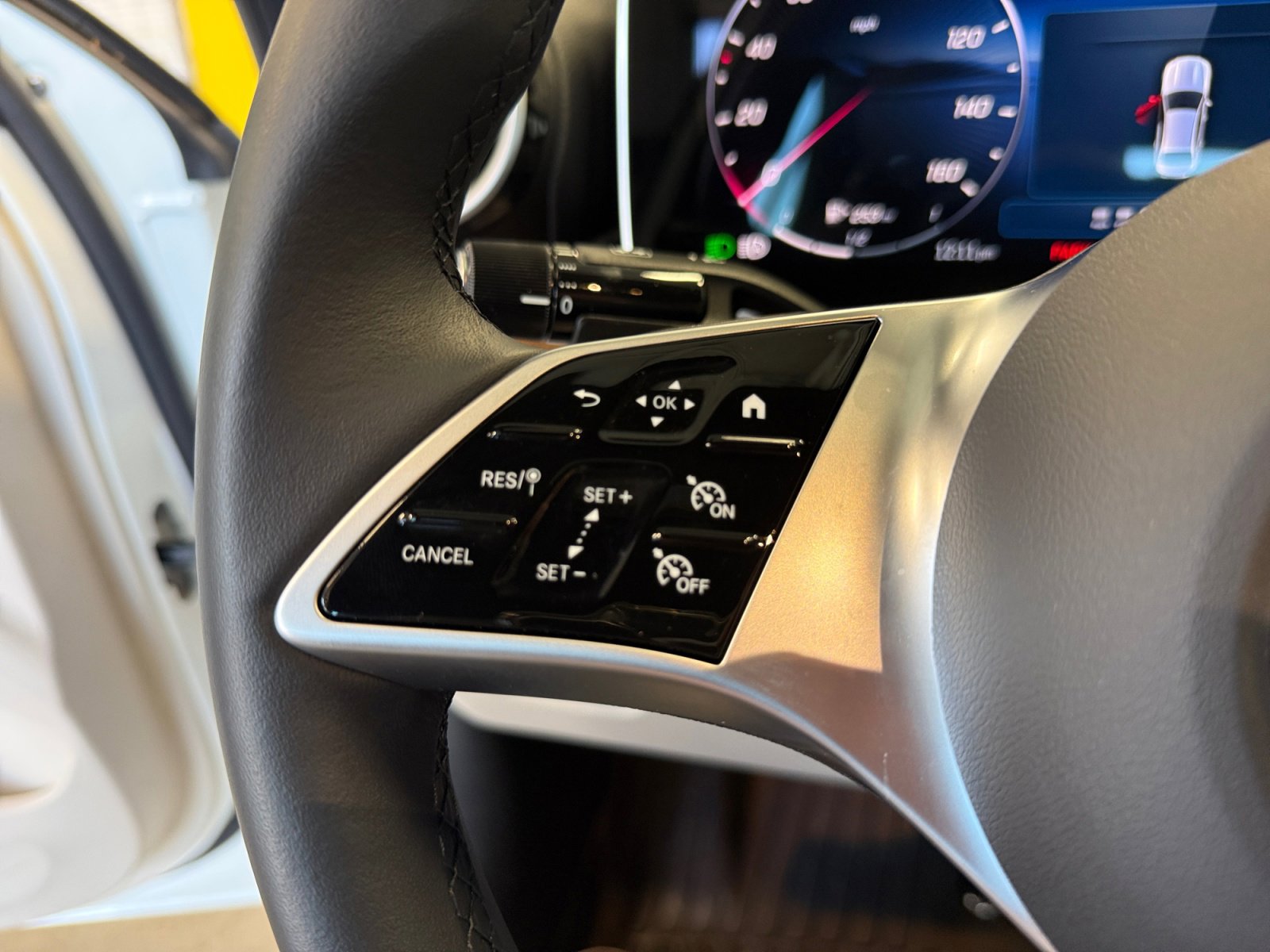 Certified 2025 Mercedes-Benz C 300 4MATIC Sedan image 32