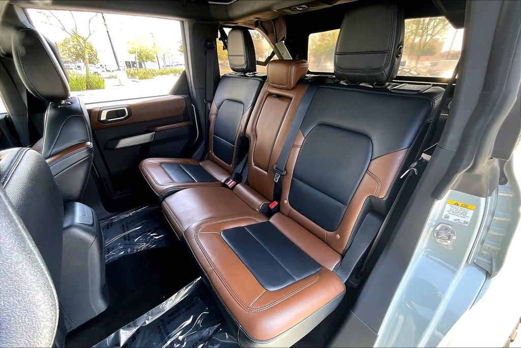 Used 2023 Ford Bronco Outer Banks AWD/4WD image 14