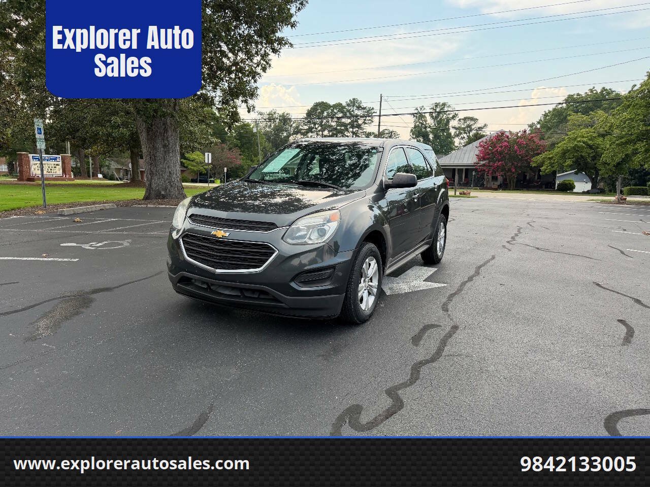 Used 2017 Chevrolet Equinox LS FWD image 1