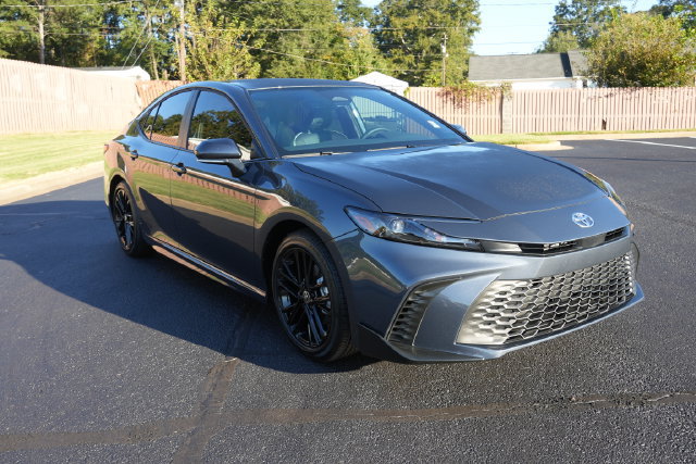 Used 2026 Toyota Camry SE w/ Convenience Package