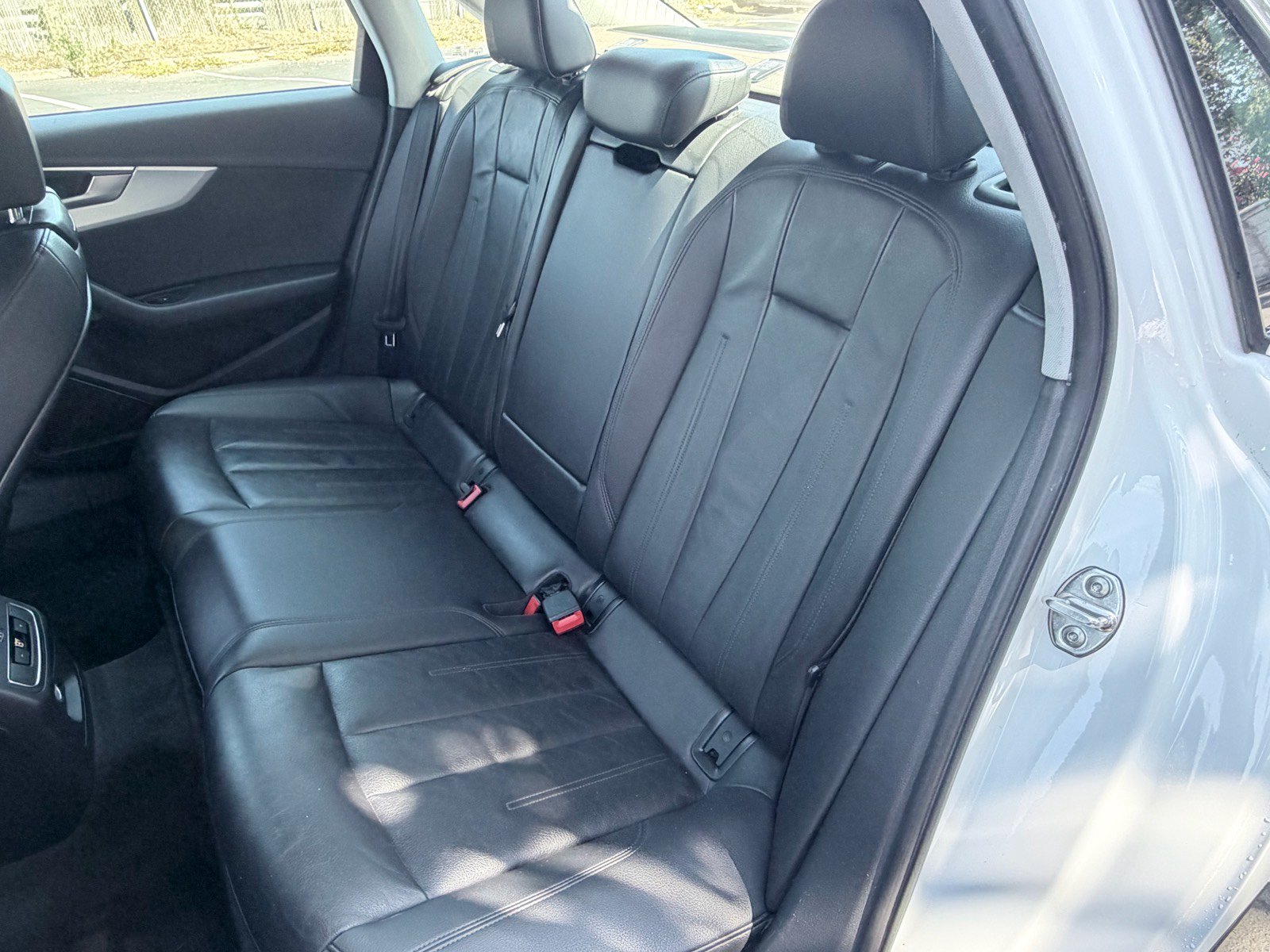Used 2017 Audi A4 2.0T Ultra Premium Plus w/ Premium Plus Package FWD image 9