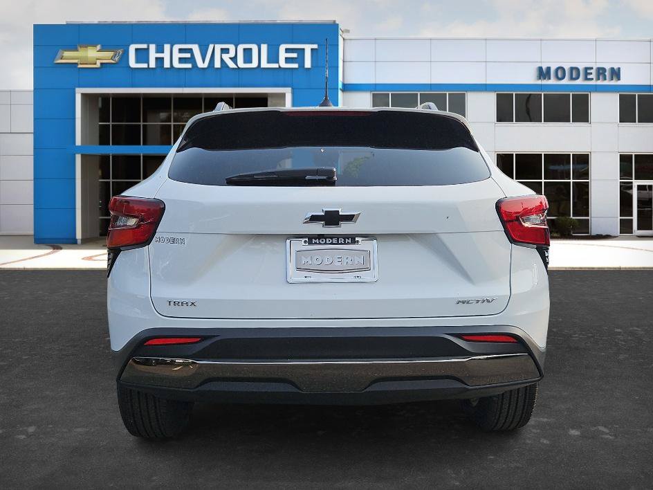 New 2026 Chevrolet Trax ACTIV FWD image 4