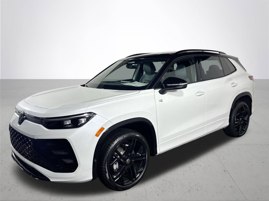 New 2025 Volkswagen Tiguan SE R-Line image 2