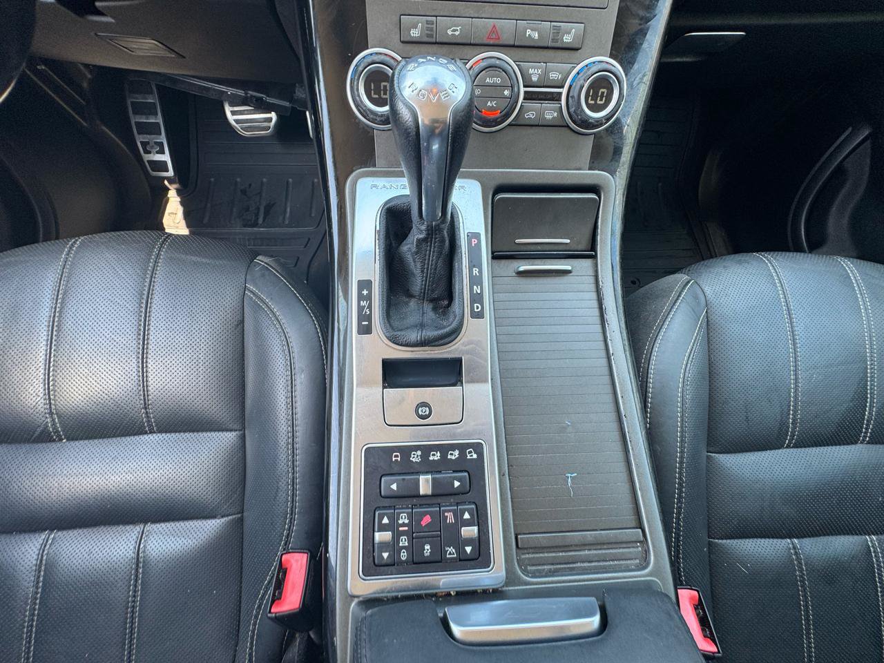 Used 2012 Land Rover Range Rover Sport HSE LUX AWD/4WD image 18