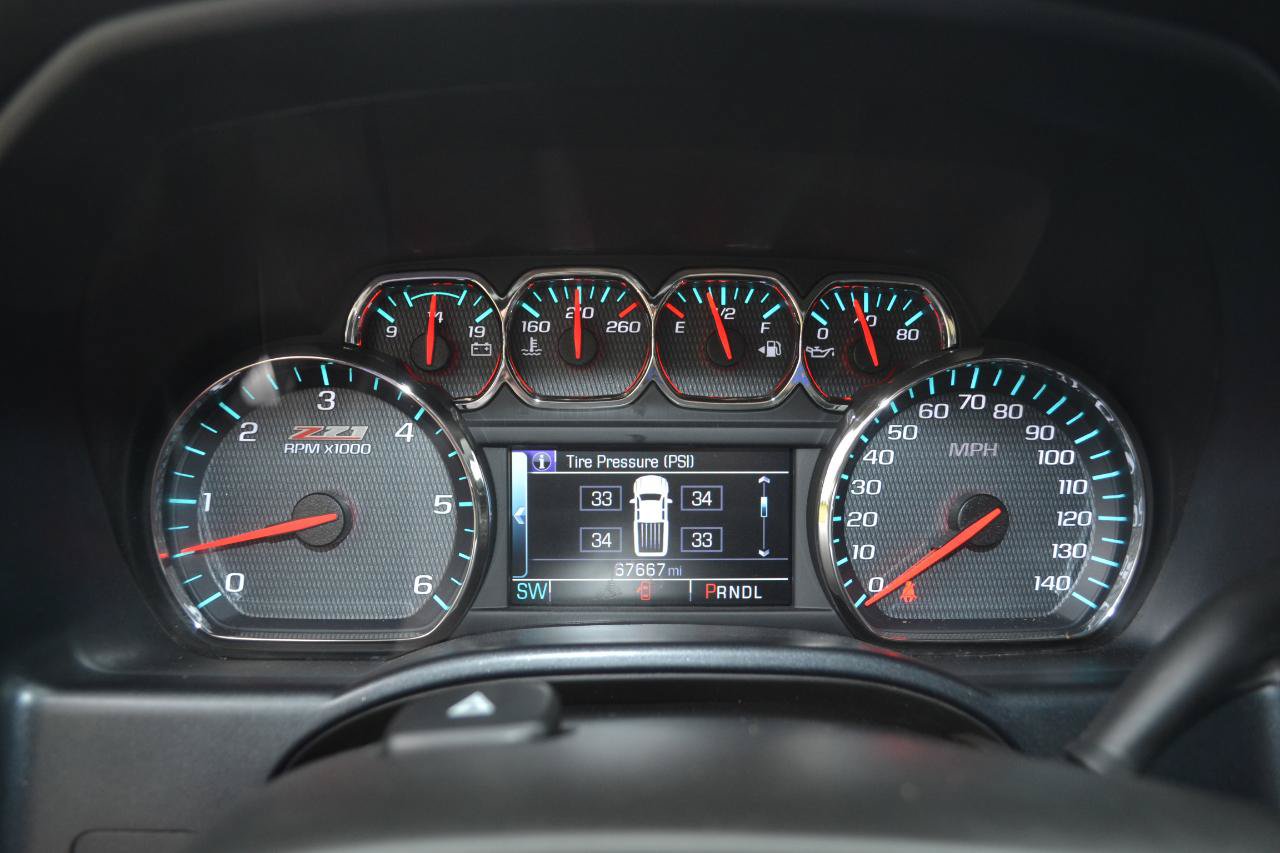 Used 2018 Chevrolet Silverado 1500 LT w/ Texas Edition AWD/4WD image 16