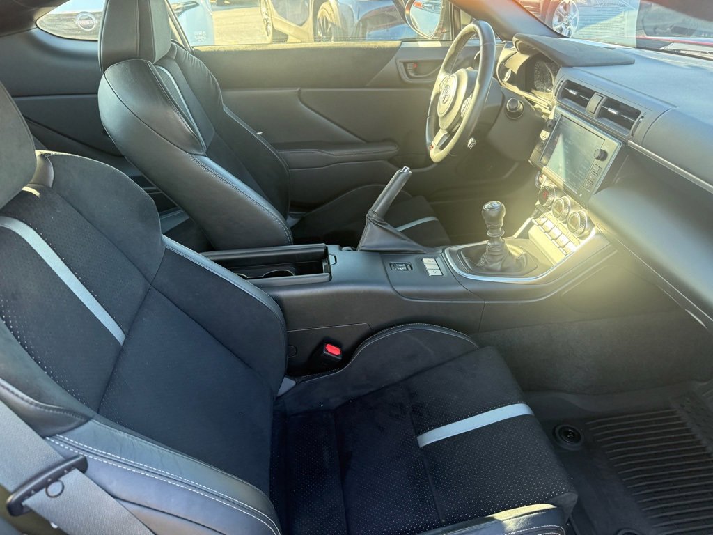 Used 2023 Toyota GR86 Premium image 12