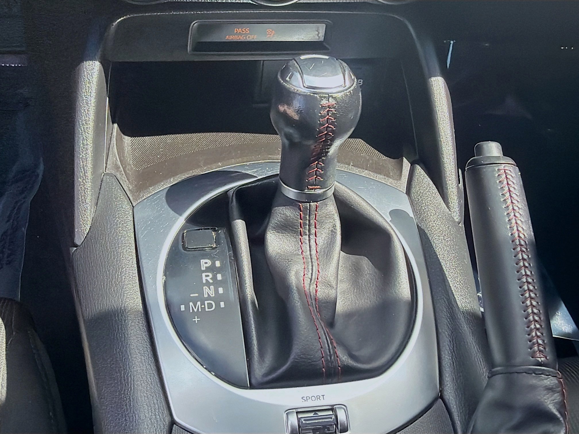 Used 2016 MAZDA MX-5 Miata Sport RWD image 12