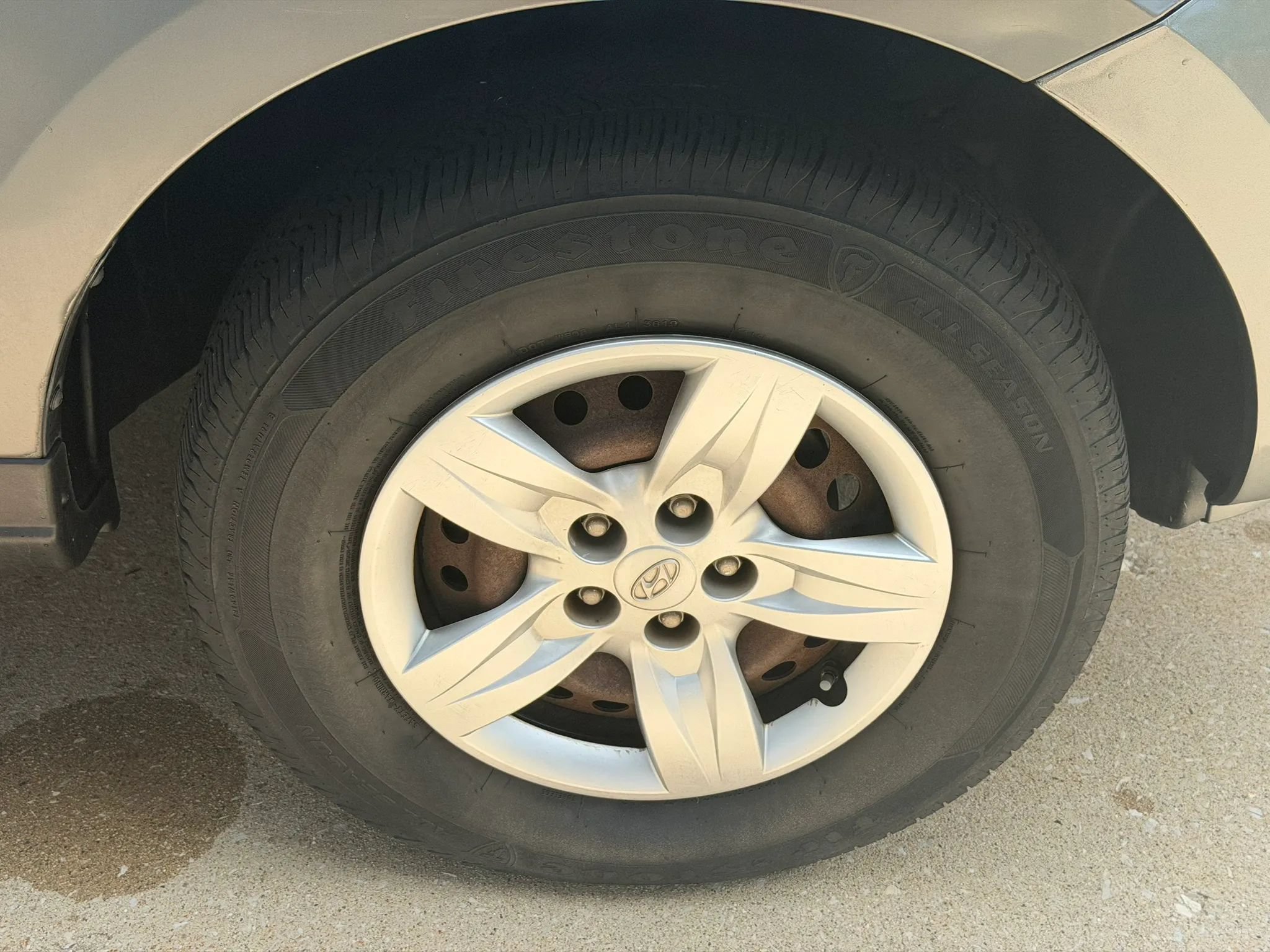 Used 2009 Hyundai Santa Fe GLS FWD image 12