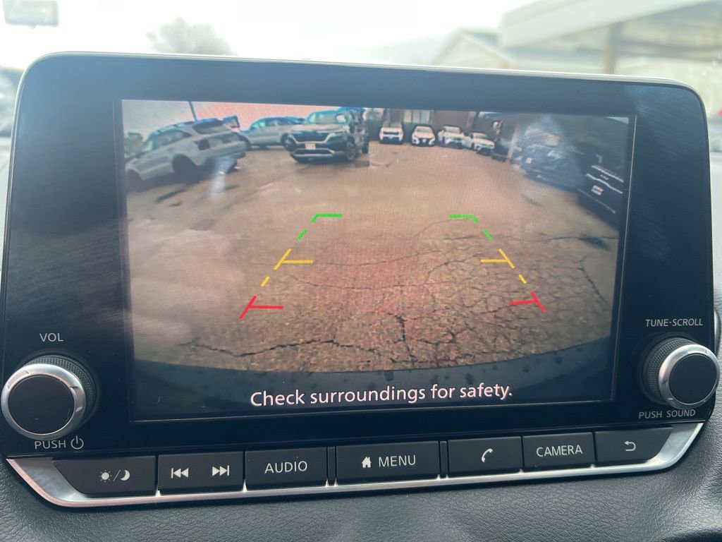 Used 2020 Nissan Sentra SV image 48