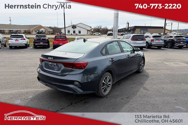 Used 2023 Kia Forte LXS image 17