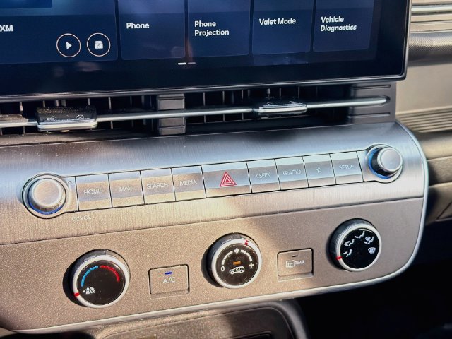 Certified 2025 Hyundai Kona SE FWD image 16