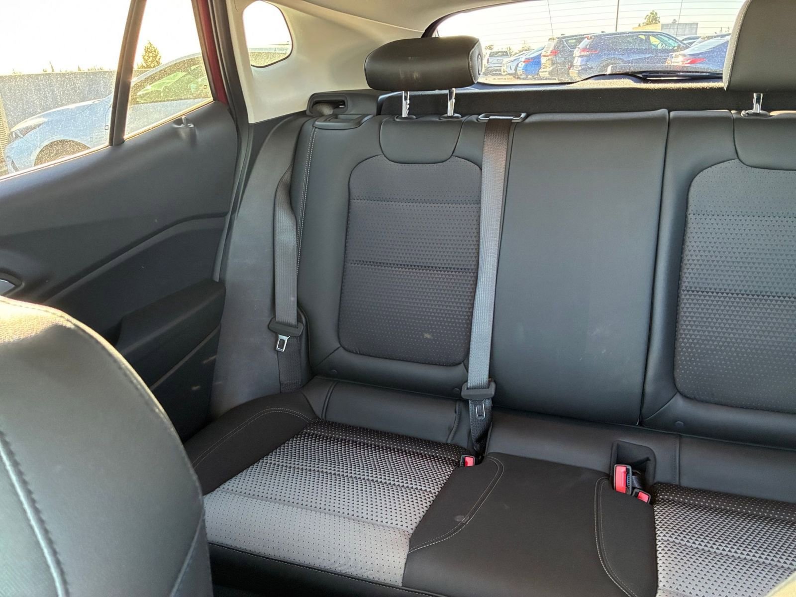 Used 2025 Chevrolet Trax LT w/ LT Convenience Package image 37