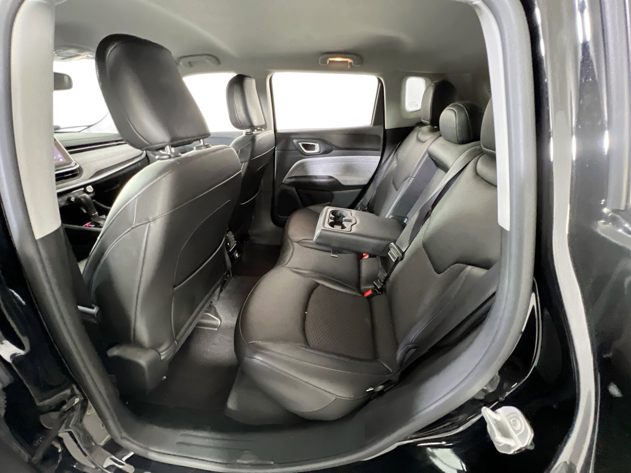 Used 2022 Jeep Compass Latitude image 22