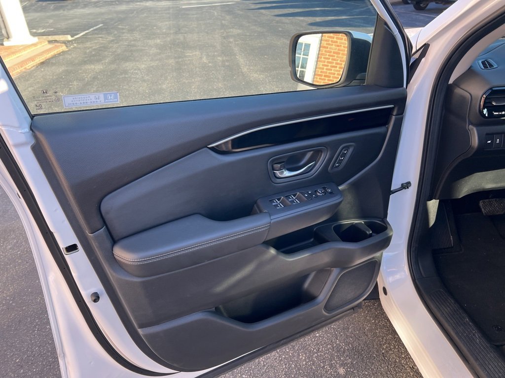 Used 2023 Honda Pilot Touring image 11