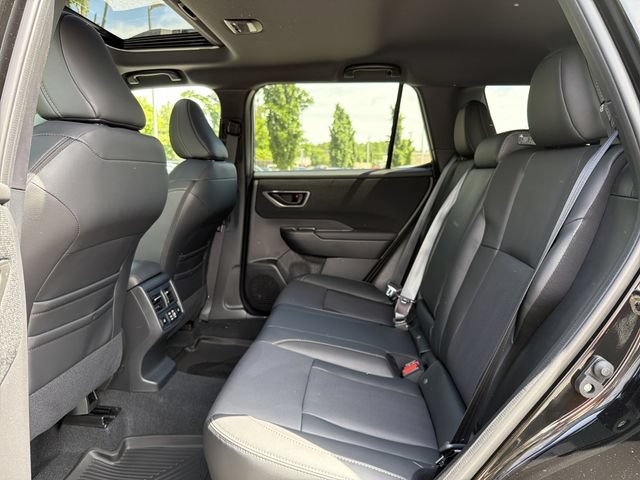 New 2026 Subaru Outback Limited AWD/4WD image 13