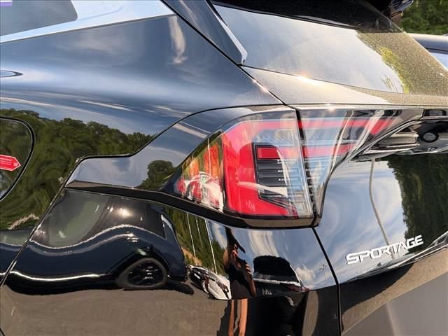 New 2026 Kia Sportage LX AWD/4WD image 11