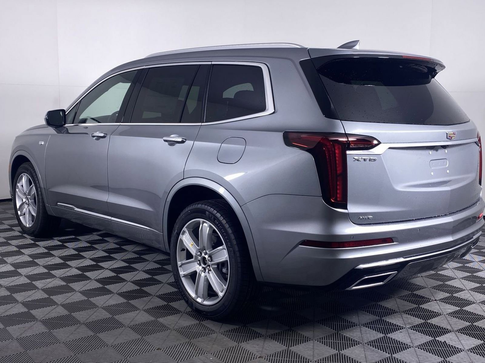 New 2025 Cadillac XT6 Luxury w/ LPO, Blue Accent Package AWD/4WD image 19