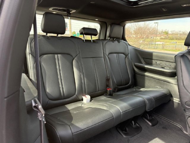 New 2026 Jeep Grand Wagoneer Limited AWD/4WD image 12