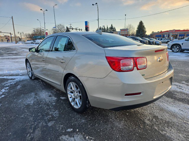 Used 2015 Chevrolet Malibu LT w/ Power Convenience Package FWD image 3