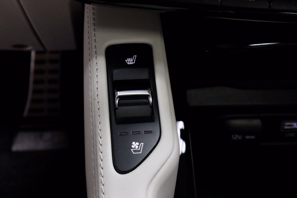 Used 2024 Kia Telluride SX AWD/4WD image 5