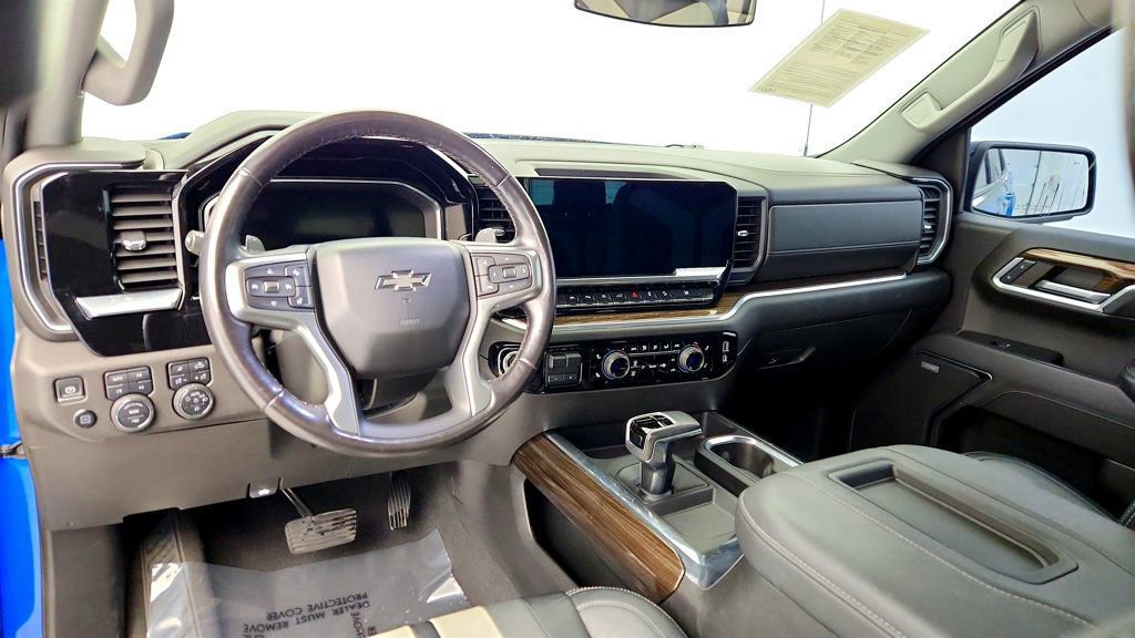 Used 2022 Chevrolet Silverado 1500 RST image 13