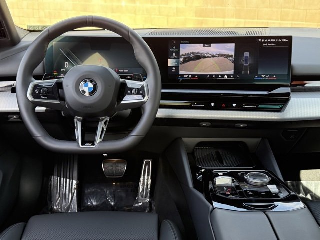Used 2025 BMW 530i xDrive w/ M Sport Package image 30