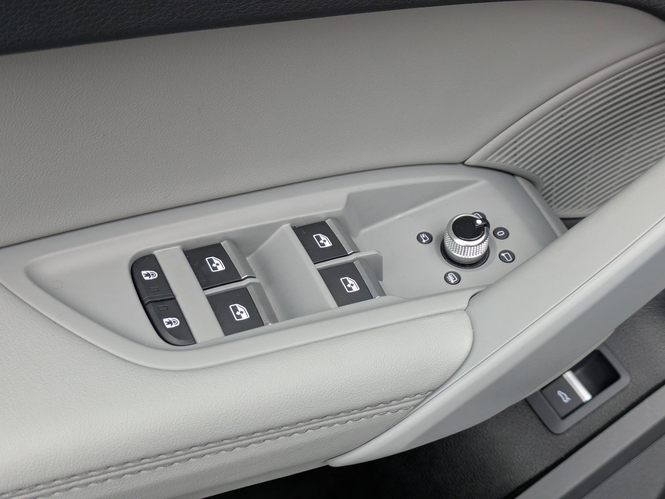 Certified 2025 Audi Q5 2.0T Premium Plus w/ Premium Plus Package image 11