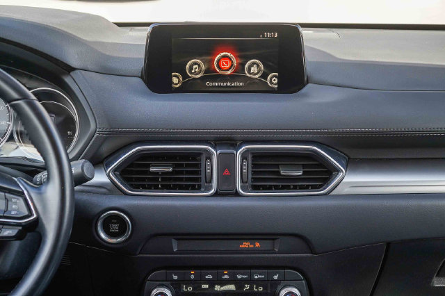 Used 2020 MAZDA CX-5 Touring FWD image 16