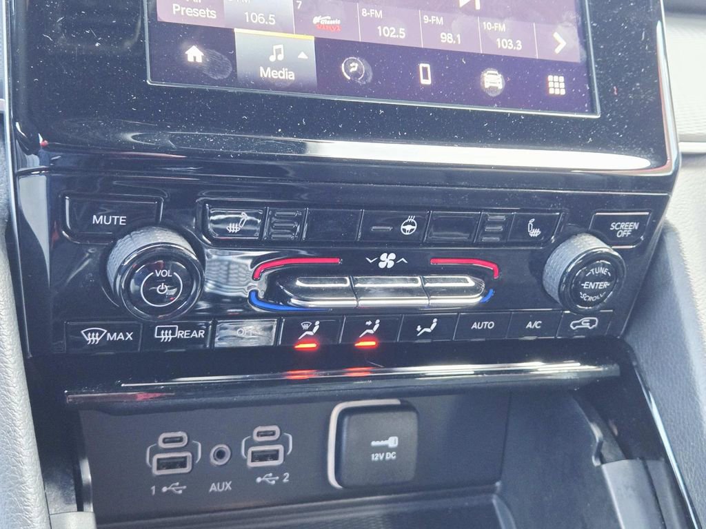 Used 2023 Jeep Grand Cherokee Altitude image 29