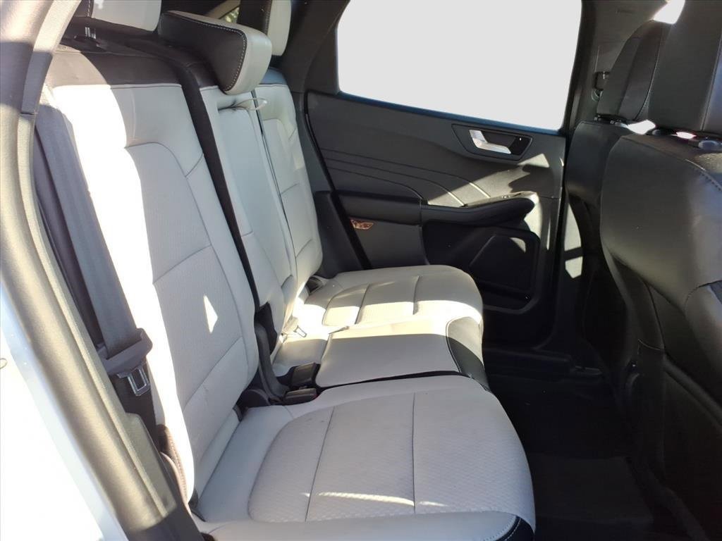 Used 2025 Ford Escape SE image 12
