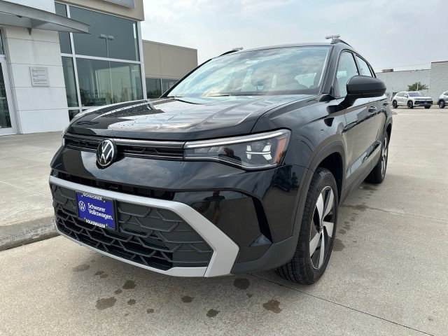 New 2025 Volkswagen Taos S image 3