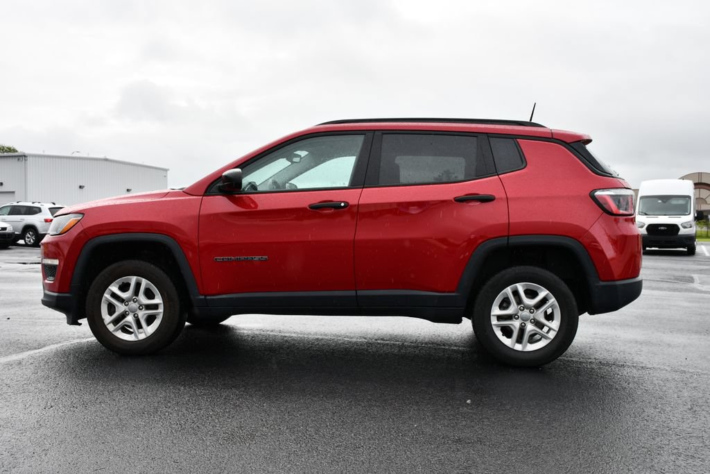 Used 2018 Jeep Compass Sport AWD/4WD image 4