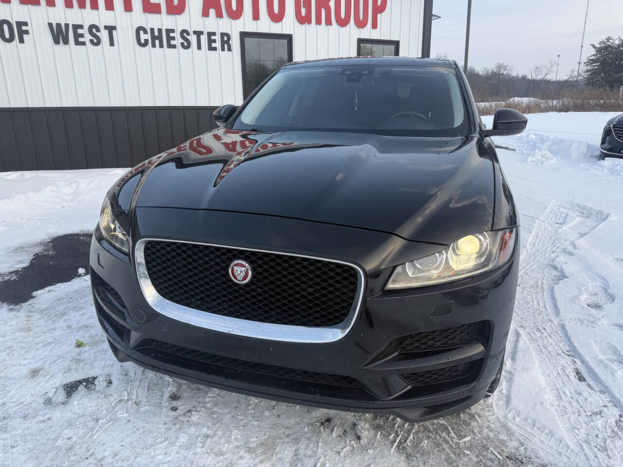 Used 2020 Jaguar F-PACE Prestige image 2