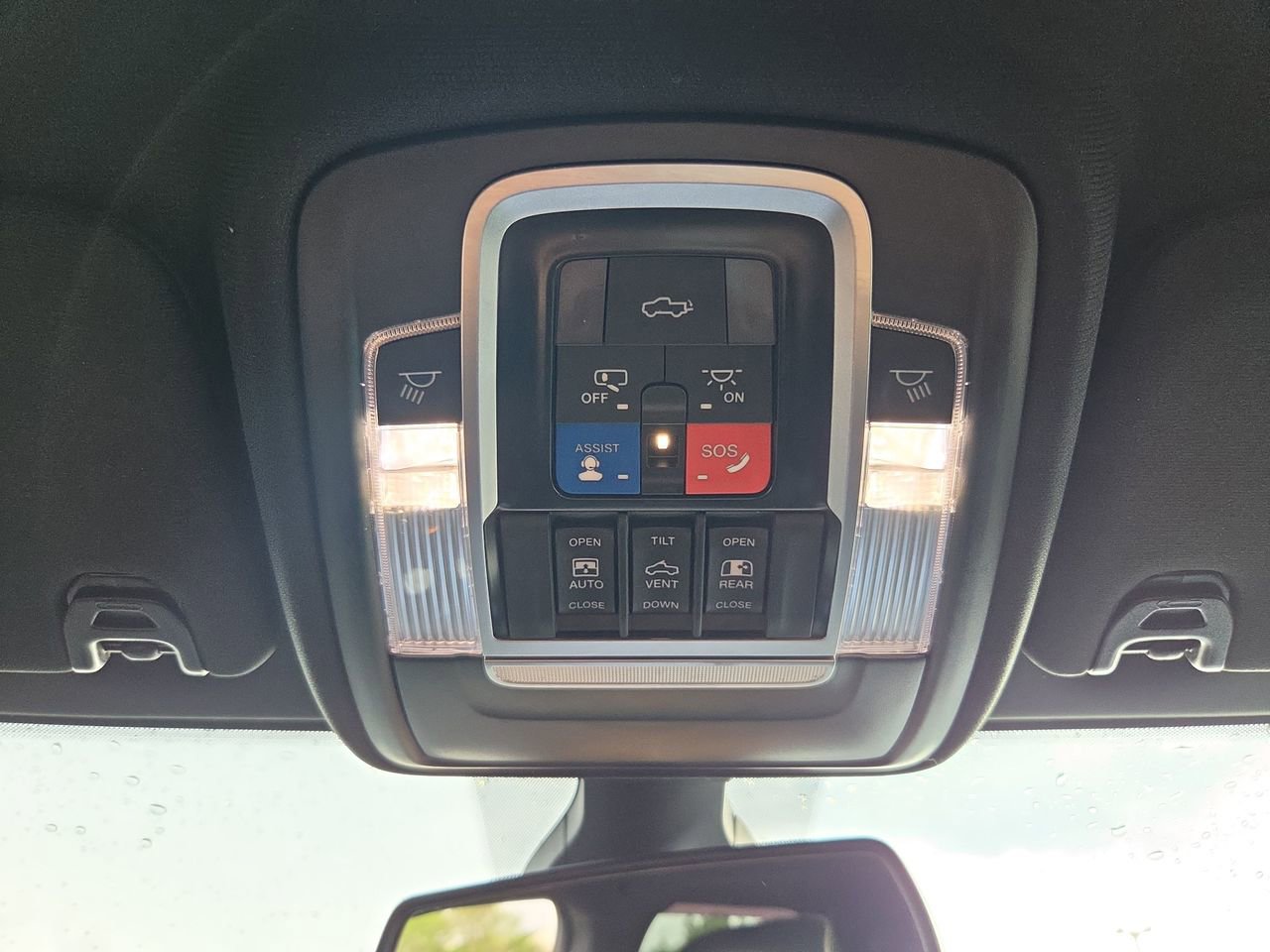 Used 2022 RAM 2500 Laramie AWD/4WD image 25