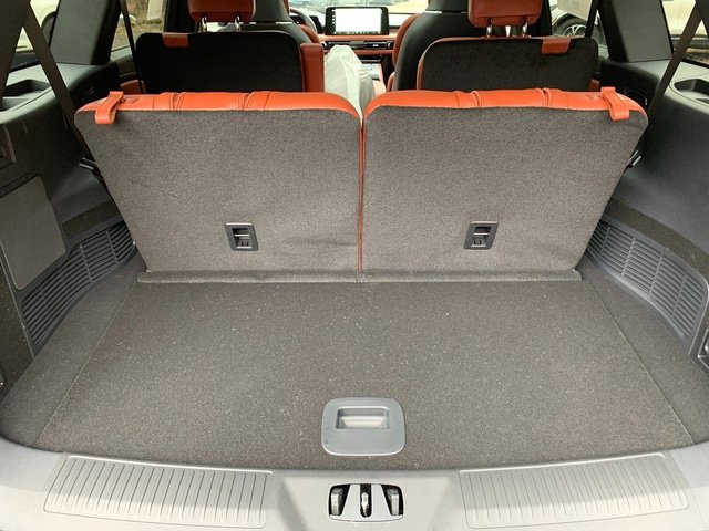 New 2026 Lincoln Aviator Reserve AWD/4WD image 12