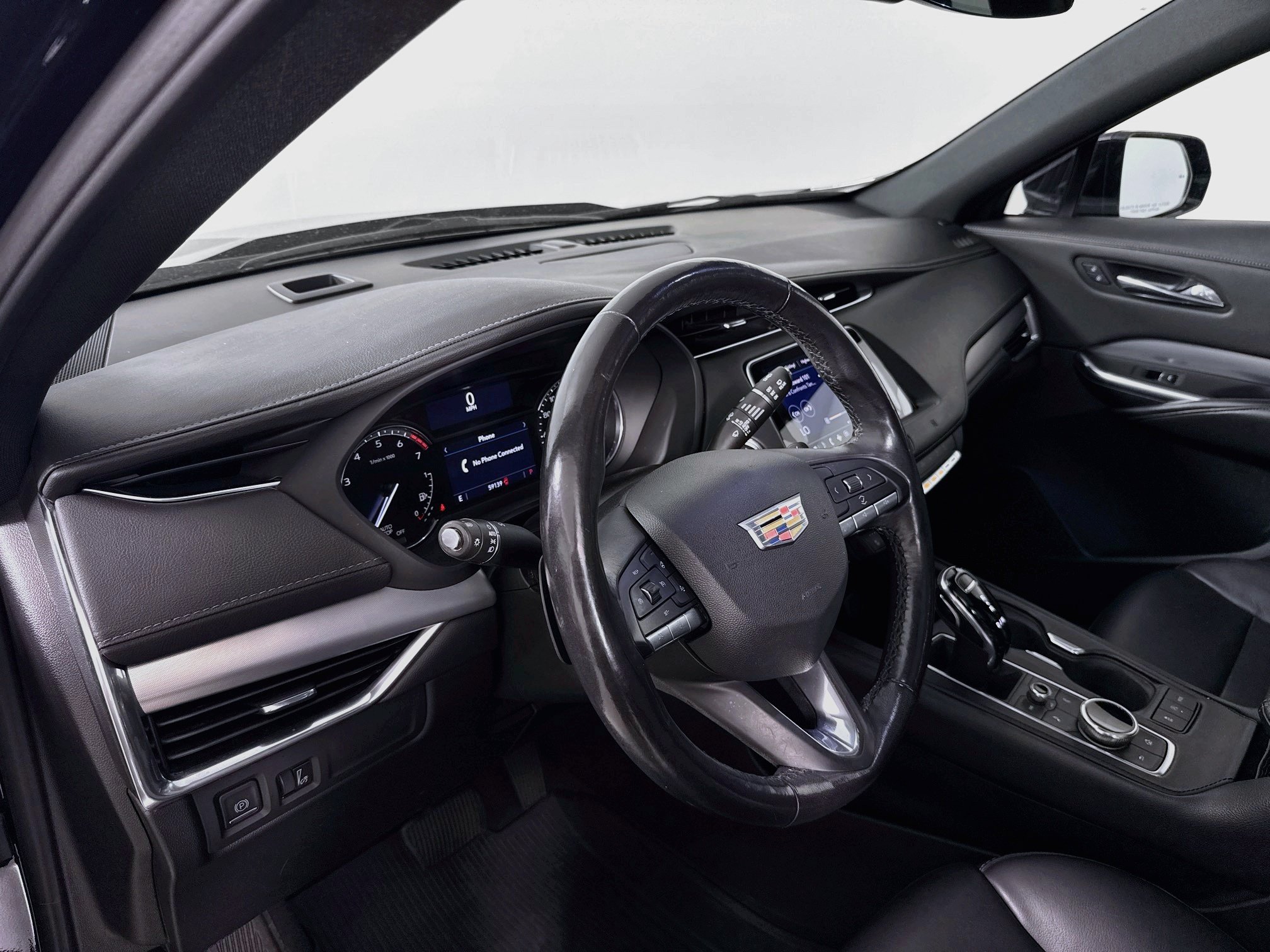 Used 2021 Cadillac XT4 Premium Luxury w/ Cold Weather Package FWD image 9